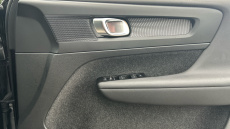 Volvo Xc40 1.5 T3 [163] R DESIGN 5dr Geartronic Petrol Estate